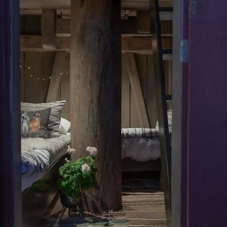 Отель Mickels Bondgardsglamping Gottby Экстерьер фото